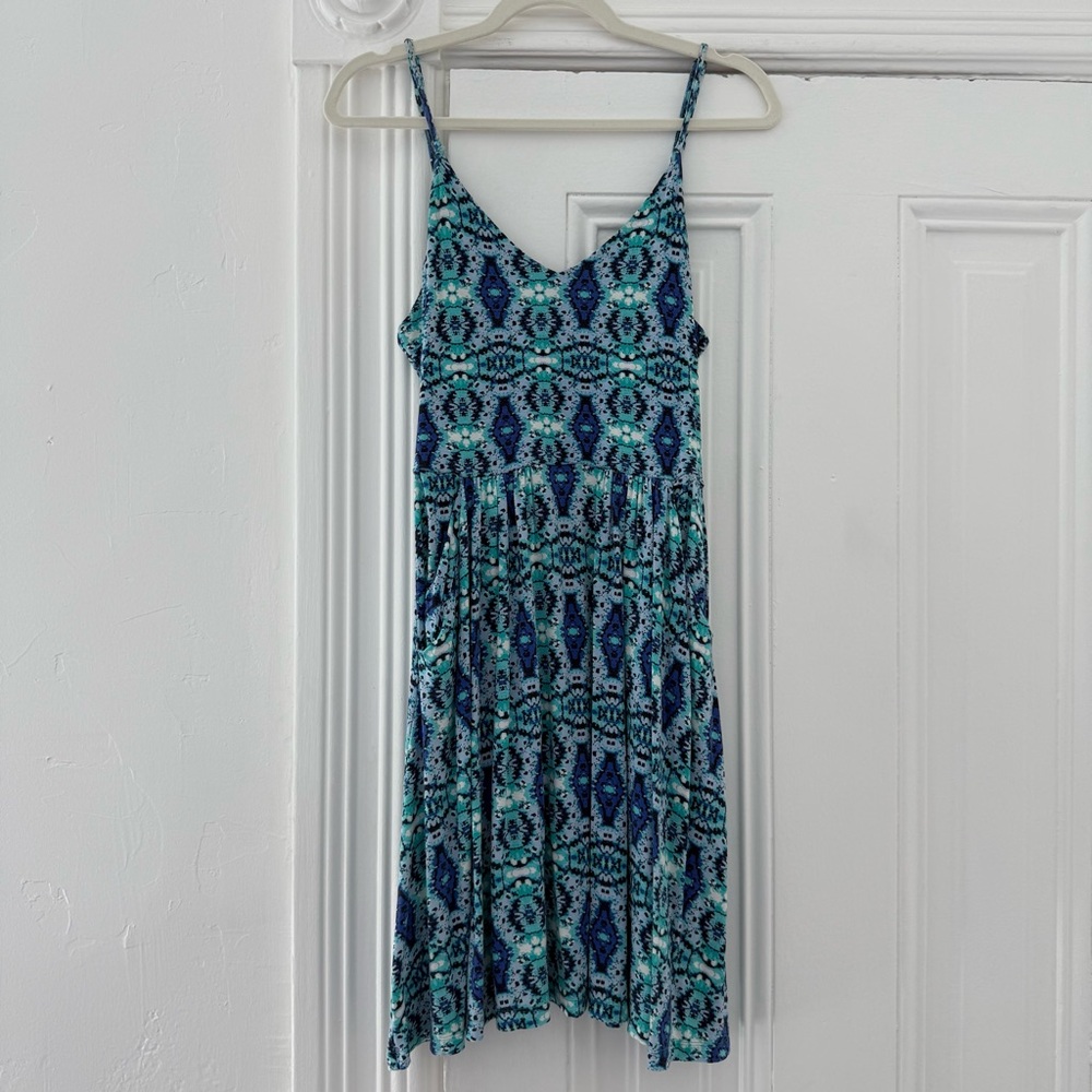🦊 Cynthia Rowley Teal and Navy Patterned Dress